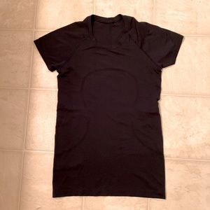 Lululemon Swiftly Tech Short Sleeve - black